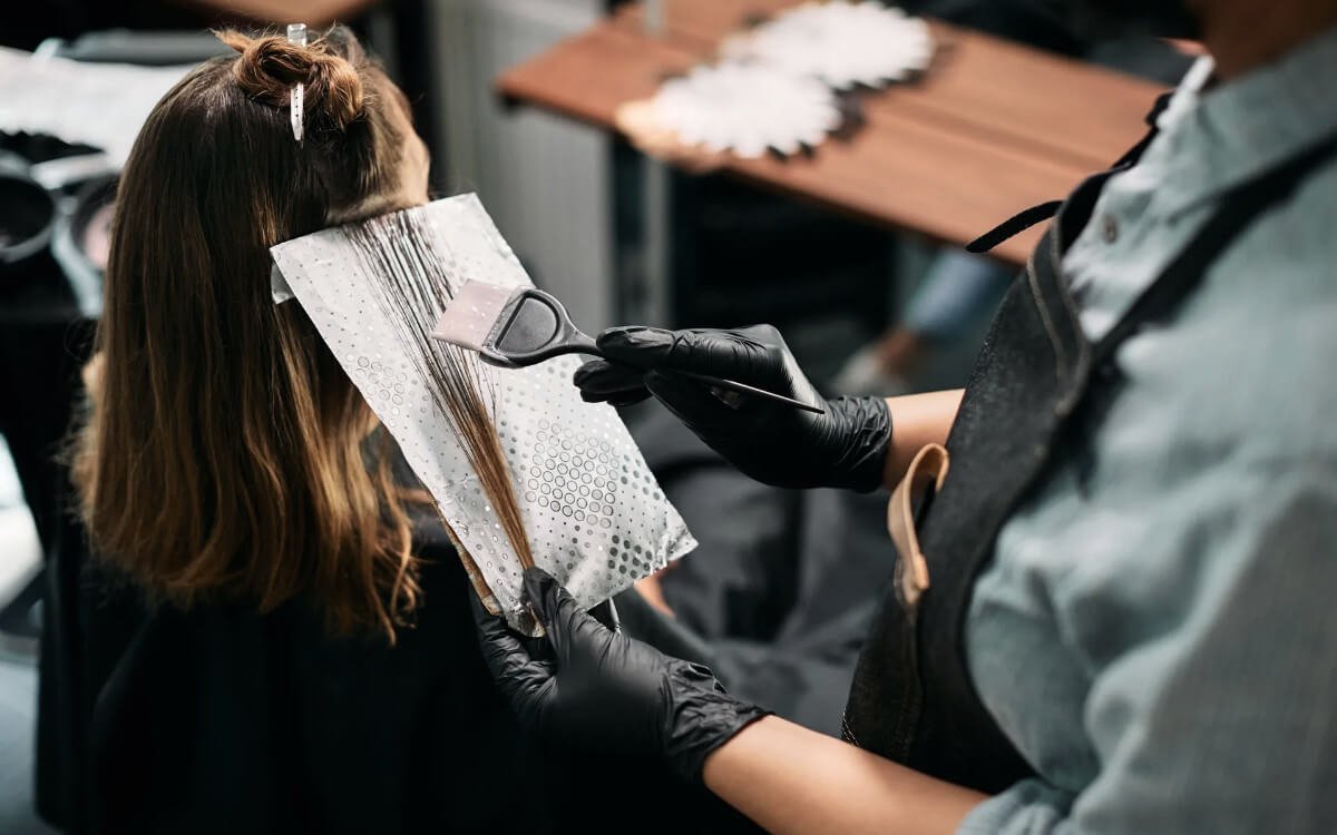 Hair-Coloring-Service-094853